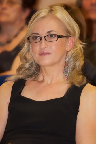 Scrittura terapeutica per adolescenti: esprimere le emozioni in un rifugio sicuro 4 antonella cavallo 398817