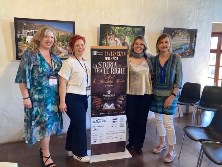 Paola Cadelli e Sara Rattaro al festival La storia tra le righe
