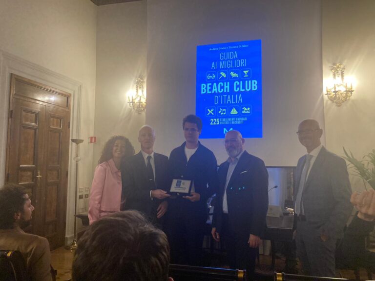 A Bologna “Guida ai migliori beach club d’Italia” alla presenza del governatore Stefano Bonaccini
